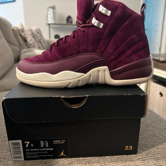 AIR JORDAN 12 RETRO BG - Picture 3 of 3